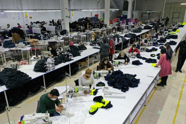 Foto - Türkiye'de onlarca mağazası olan H&M'den şok karar! Sözleşmeyi feshettiler, sebebi herkesi isyan ettirdi