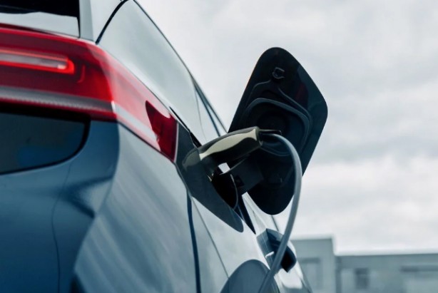 Türkiye'de satılan elektrikli otomobiller ve güncel fiyatları! Matrahta düzenleme...