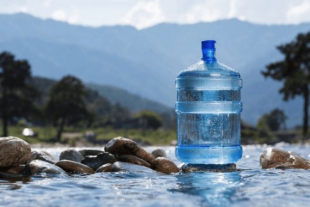 Foto - Türkiye'de satış rekorları kıran su markasında skandal! Yıllarca kirli su içirmişler