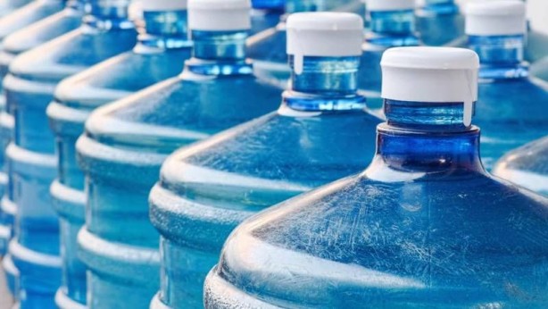 Türkiye'de satış rekorları kıran su markasında skandal! Yıllarca kirli su içirmişler