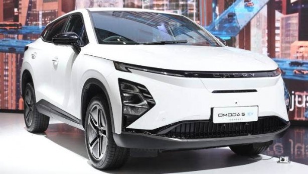 Foto - Türkiye’de sevilen model elektriklendi! Satış rekorları kıran o markadan EV model atağı! 