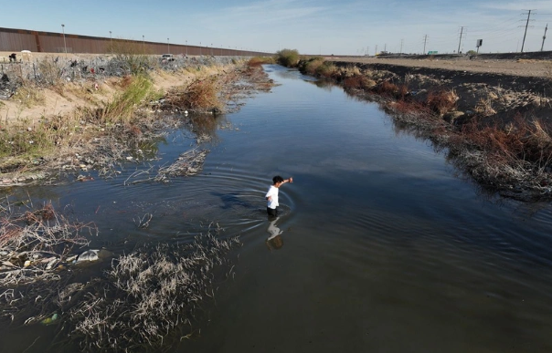 Foto - Türkiye'de Van Amerika'da Texas! Yasa dışı göçle mücadele