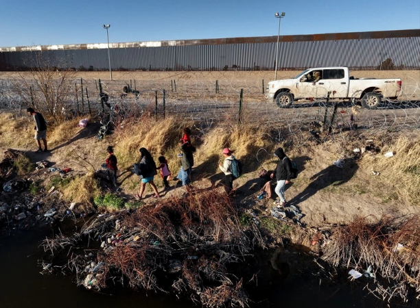 Foto - Türkiye'de Van Amerika'da Texas! Yasa dışı göçle mücadele