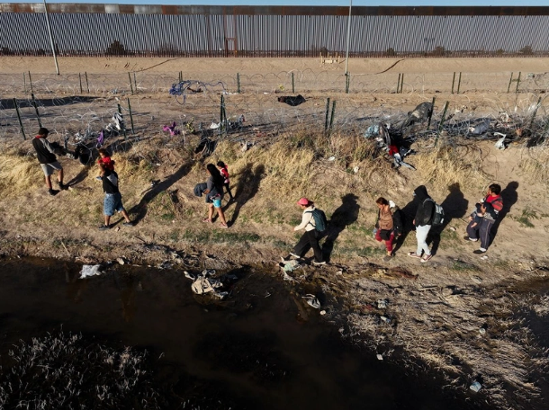 Foto - Türkiye'de Van Amerika'da Texas! Yasa dışı göçle mücadele