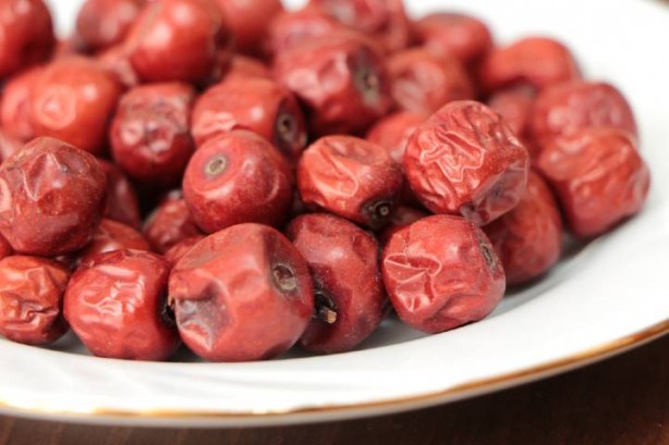 Foto - Türkiye’de yetişiyor, Japonlar ve Çinliler avuç avuç yiyor! Bundan bir ısırık alan, biiznillah faydasını görüyor! Resmen vitamin fabrikası