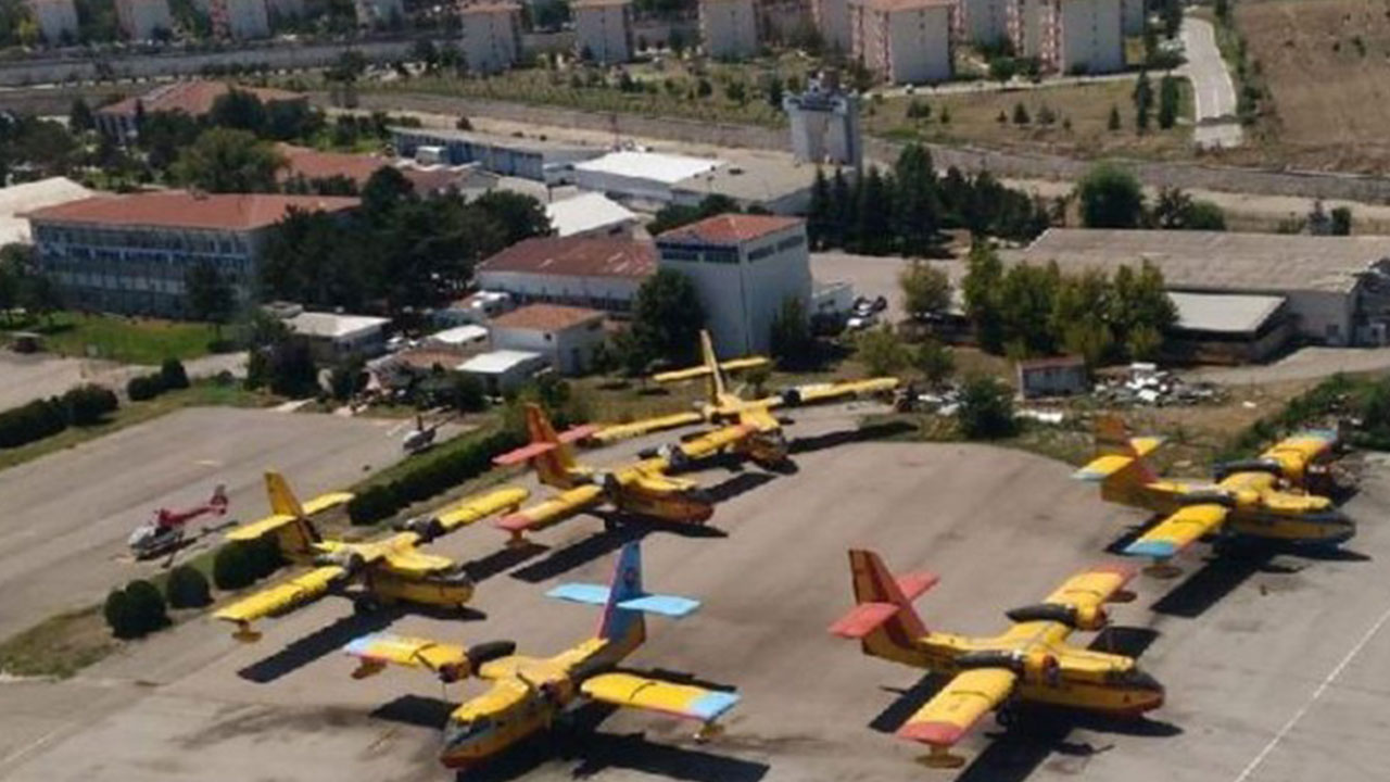 Foto - Eski bakan 'Bu uçaklar hurda, uçamaz' demişti! 8 uçağın satılmasına karar verildi ama bir sorun var