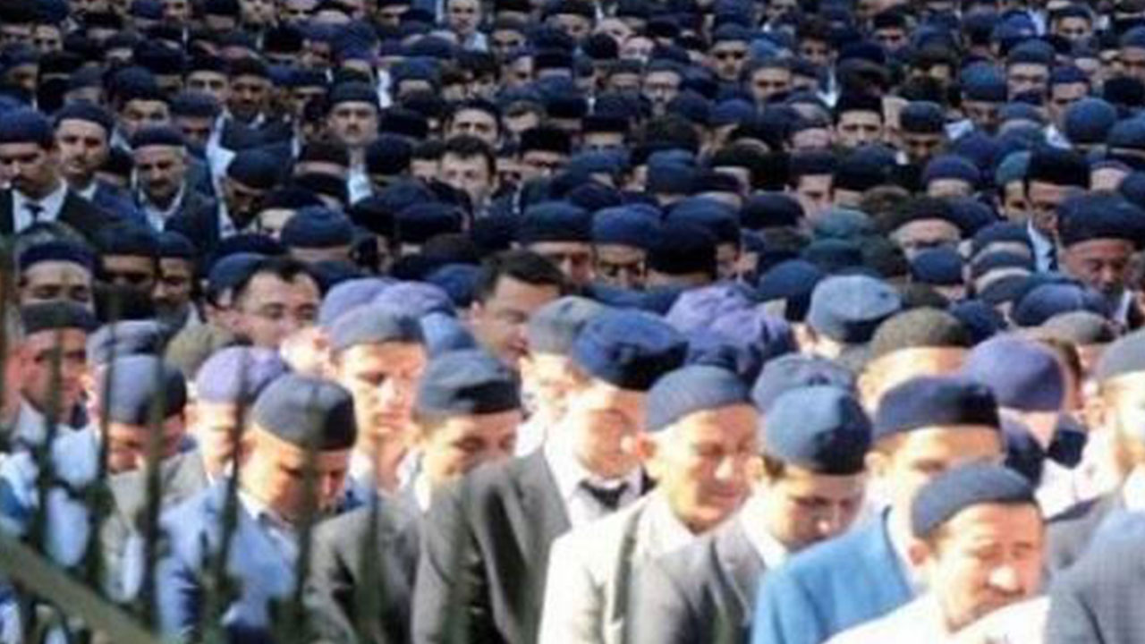 Foto - Türkiye'deki cemaat lideri lüks mağazada alışveriş yaptı! Arazi satın aldı, cemaat karıştı