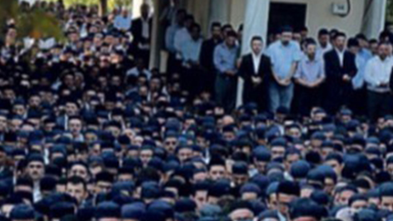 Foto - Türkiye'deki cemaat lideri lüks mağazada alışveriş yaptı! Arazi satın aldı, cemaat karıştı