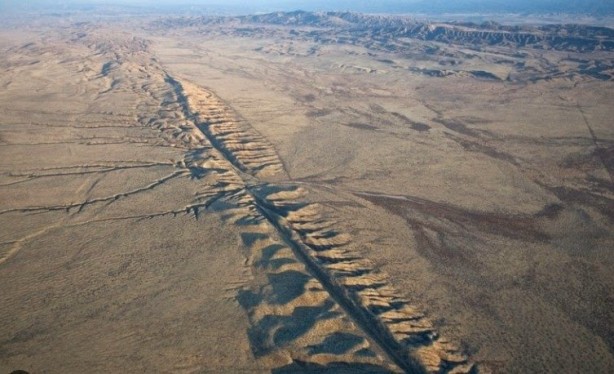 Foto - Türkiye'deki deprem ABD'li uzmanları şoka uğrattı Beklenenden 10 kat daha güçlü! Anormal bir duruma dikkat çektiler