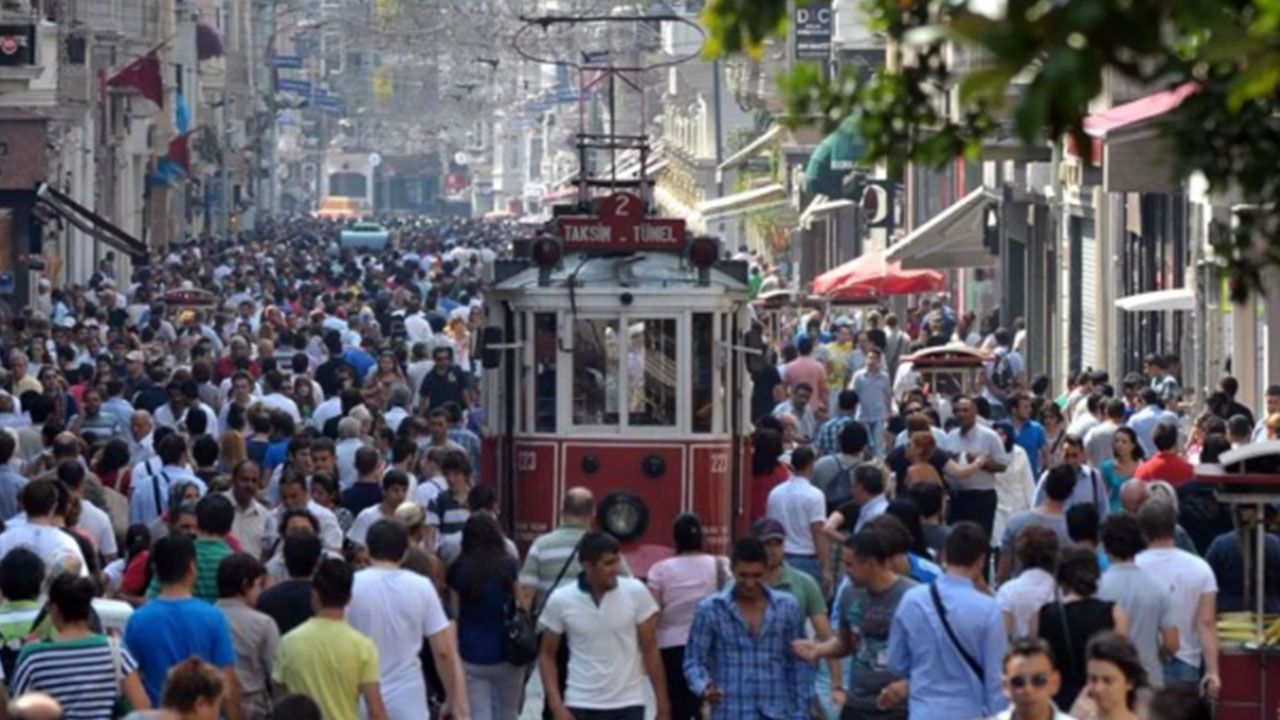 Foto - Türkiye'deki emeklilik isyan ettirecek boyuta geldi! 48'e kadar düştü
