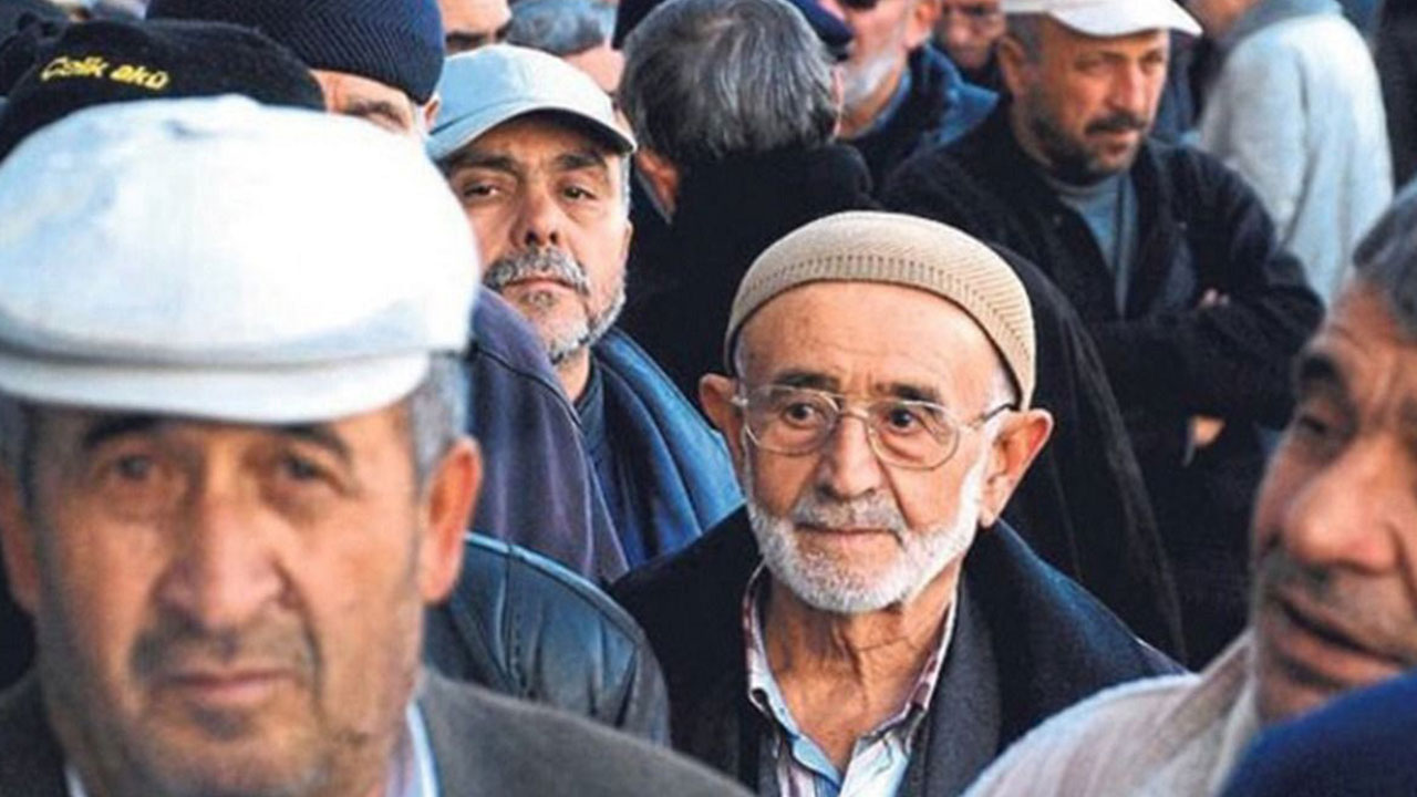 Foto - Türkiye'deki emeklilik isyan ettirecek boyuta geldi! 48'e kadar düştü
