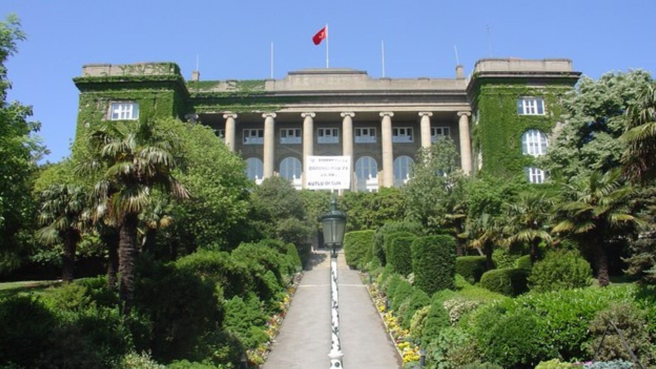 Foto - Türkiye’deki en pahalı okullar belli oldu! Şaka gibi ama, yıllık ücreti 2.5 milyon TL olan var