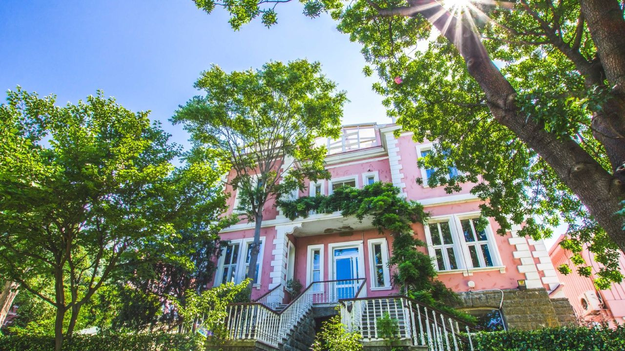 Foto - Türkiye’deki en pahalı okullar belli oldu! Şaka gibi ama, yıllık ücreti 2.5 milyon TL olan var