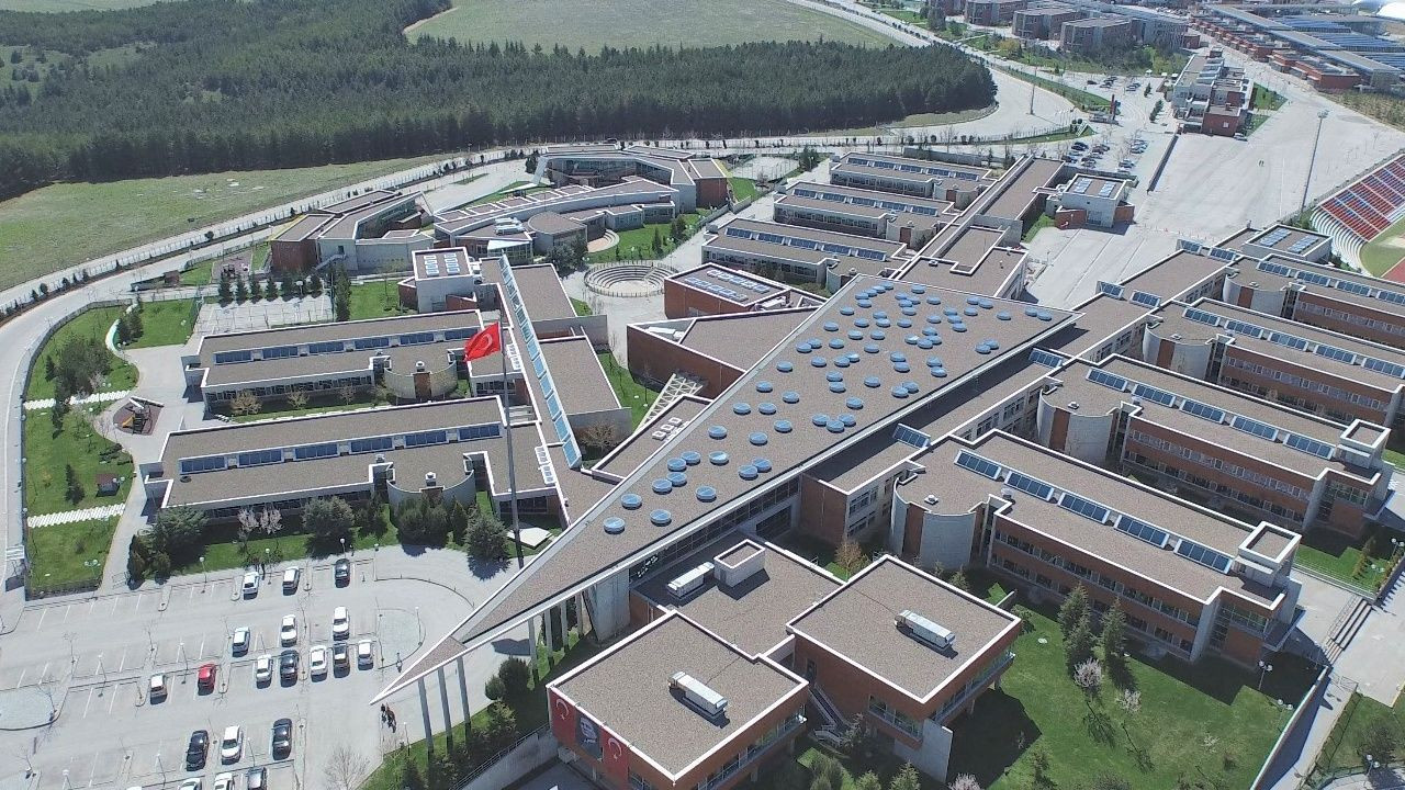 Foto - Türkiye’deki en pahalı okullar belli oldu! Şaka gibi ama, yıllık ücreti 2.5 milyon TL olan var