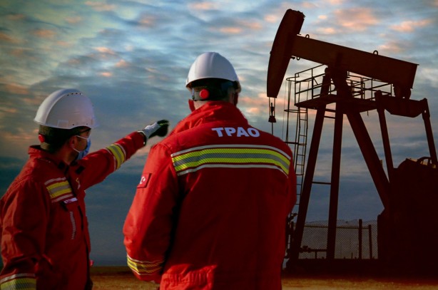 Foto - Türkiye'deki o dağın altından petrol üstüne petrol fışkırıyor! Oluk oluk akıyor