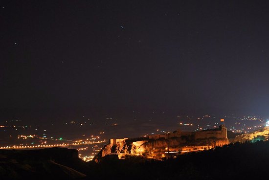 Türkiye'deki o tarihi kalenin altında dev rezerv! Çıkarmak için bölgeye gidildi, konuşulan rakam inanılmaz