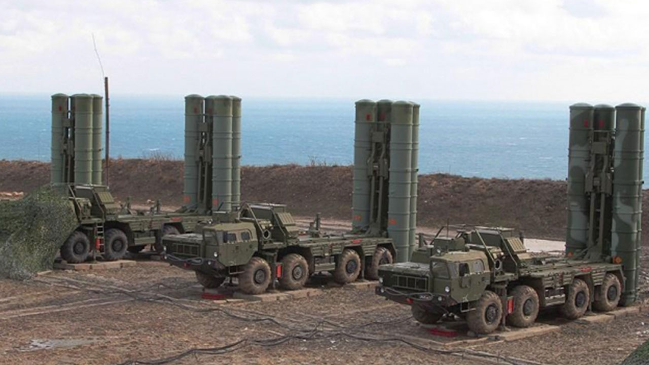 Türkiye'deki varlığı tartışılıyordu! S-400'ler peş peşe düşürdü