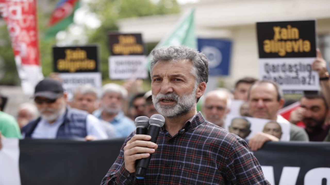 Foto - Türkiye’den Aliyev’e büyük şok! Resmen ayaklandılar