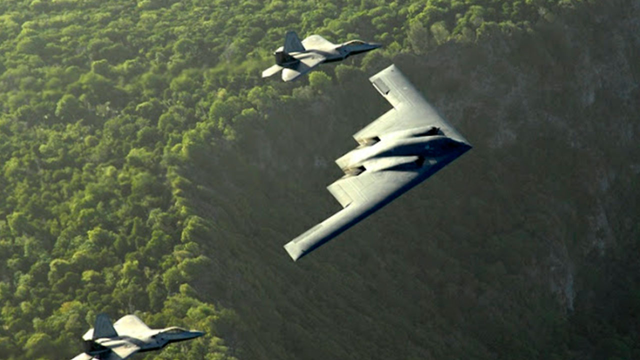 Foto - Türkiye'den B-2 bombardıman uçaklarıyla ilgili tüm dünyaya yalanlama: Aynı güzergahı tersinden takip ettiler