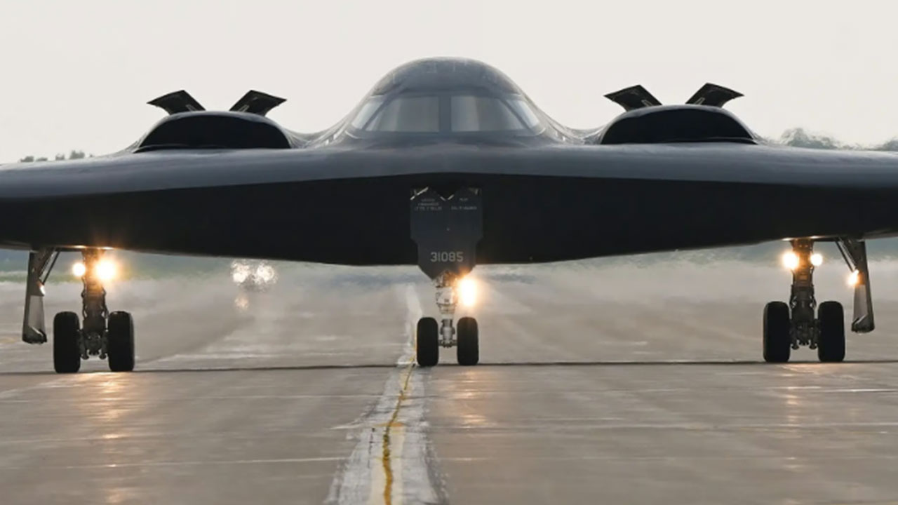 Foto - Türkiye'den B-2 bombardıman uçaklarıyla ilgili tüm dünyaya yalanlama: Aynı güzergahı tersinden takip ettiler