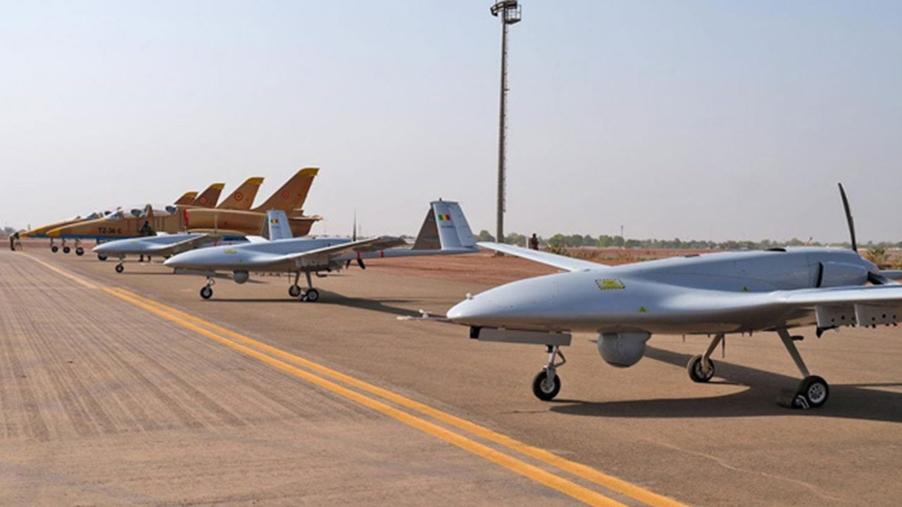 Türkiye'den Bayraktar TB2 SİHA alan ülkenin ordusu vuruldu: Çok sayıda asker öldü