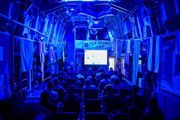 Foto - Türkiye’den bomba hamle! Yeni milli uçak gemimiz TCG Anadolu’dan daha büyük olacak! İşte "yüzen kale" ile ilgili olay ayrıntılar