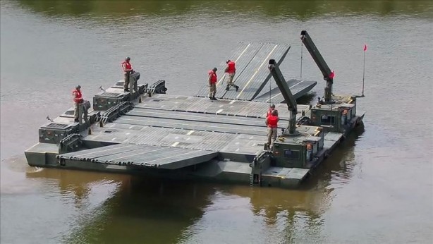 Foto - Türkiye'den büyük başarı! Suya indirildi