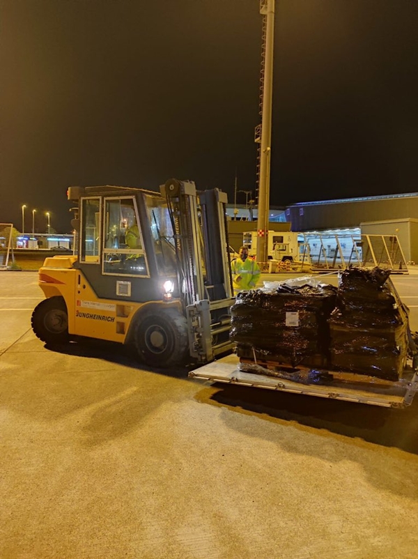 Foto - Türkiye'den büyük jest! Dost ülkenin ordusuna teslim edildi