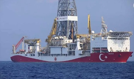 Foto - Türkiye’den büyük petrol hamlesi! Hem karada hem denizde 45 kulede aynı anda sondaj