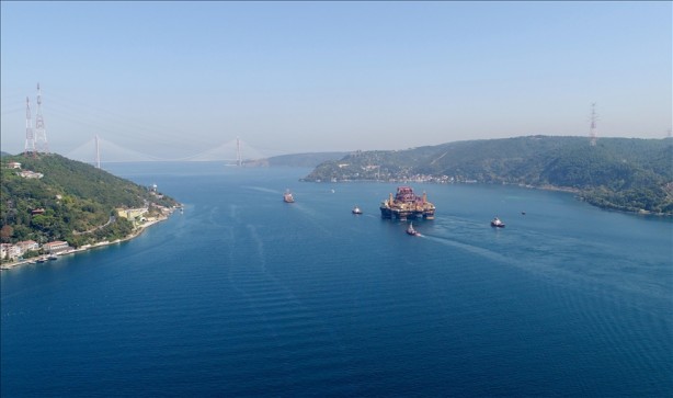 Türkiye'den doğalgaz alan o ülke Yunanistan ile masaya oturdu! Türk Boğazlarını devre dışı bırakacaklar, alçak plan