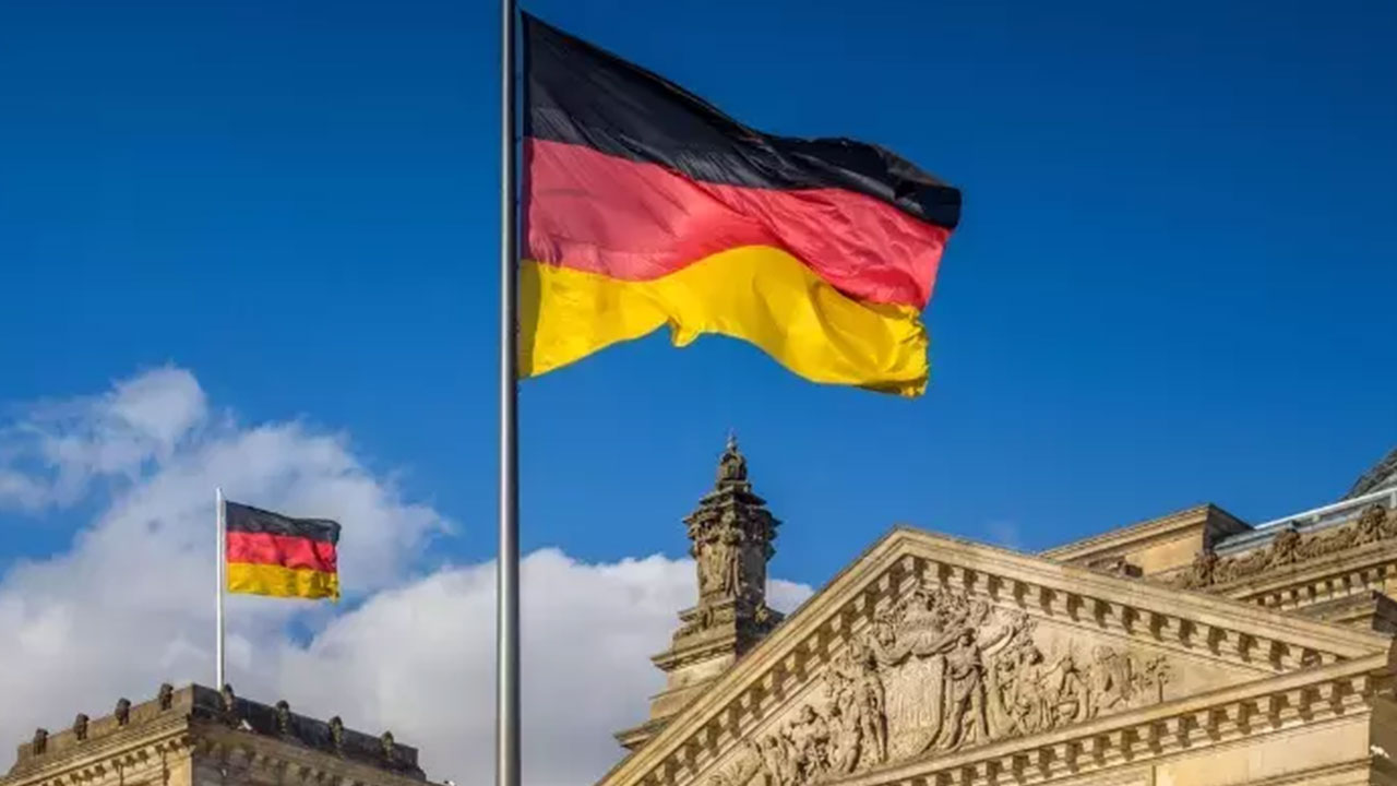 Foto - Türkiye'den gelen kamyon Almanya'yı karıştırdı