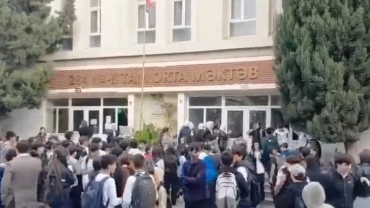 Foto - Türkiye'den gelen tepkilere 'iç işlerimize karışmayın' mesajı veren Azerbaycan bakalım buna ne diyeecek