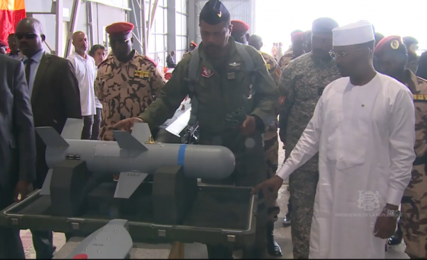 Türkiye'den İHA ve HÜRKUŞ aldılar! Resmi törenle düşmanlara gözdağı verdiler