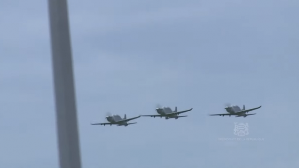 Foto - Türkiye'den İHA ve HÜRKUŞ aldılar! Resmi törenle düşmanlara gözdağı verdiler