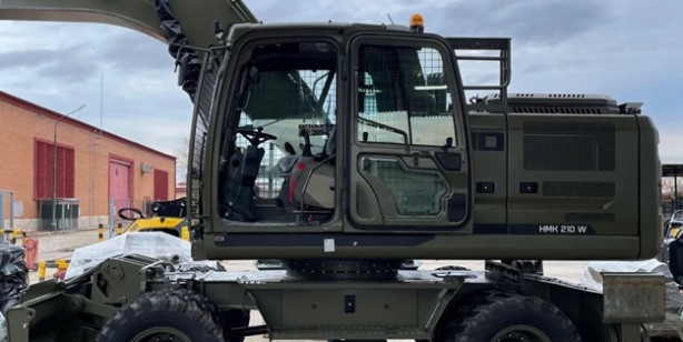 Foto - Türkiye’den İspanya’ya zırhlı iş makinası ihracatı! Türkiye'yi yine seçti