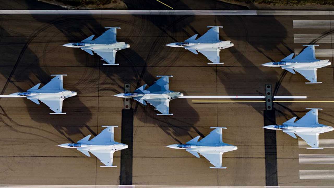 Türkiye'den Kaan alacakları konuşuluyordu! Bir anda İsveç ile anlaştılar, onlardan savaş uçağı alacaklar