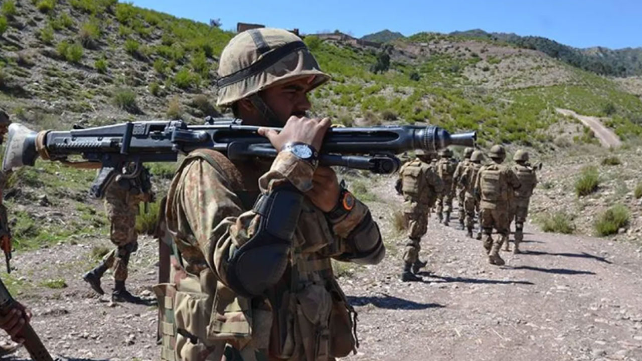 Foto - Türkiye'den Kaan almayı planlayan kardeş ülkeyi vurdular! Orduya pusu kuruldu, çok sayıda ölü var