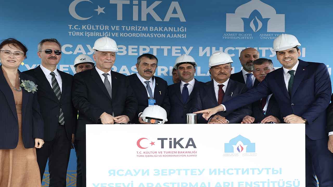 Türkiye'den Kazakistan'a anlamlı eser
