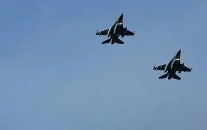 Foto - Türkiye'den korkup savaş tatbikatını iptal ettiler! Ülke basını ayağa kalktı