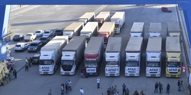 Foto - Türkiye'den Lübnan'a insani yardım: Tam 512 ton! Türkiye'den yola çıkmıştı... Resmi tören yapıldı