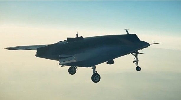 Foto - Türkiye'den Milli ANKA III Uçak: ilk uçuşu bir saat 10 dakika havada kaldı! Savunma sanayiinde Türkiye’ye destek olacak