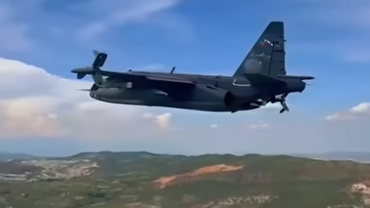 Foto - Türkiye'de modernize edilen Su-25ML savaş uçağının görüntüleri dünyayı salladı