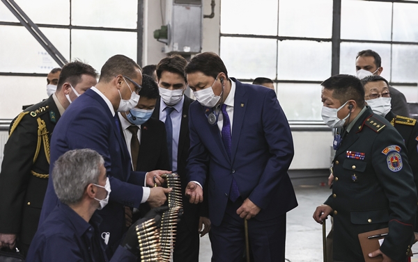 Foto - Türkiye'den Moğolistan'a savunma sanayi ihracatı