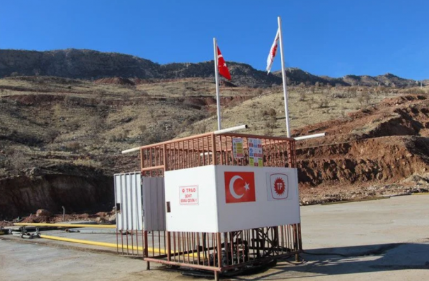 Foto - Türkiye'den müthiş hamle! Topraktan petrol fışkırıyor