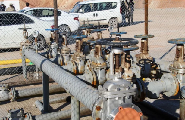 Foto - Türkiye'den müthiş hamle! Topraktan petrol fışkırıyor