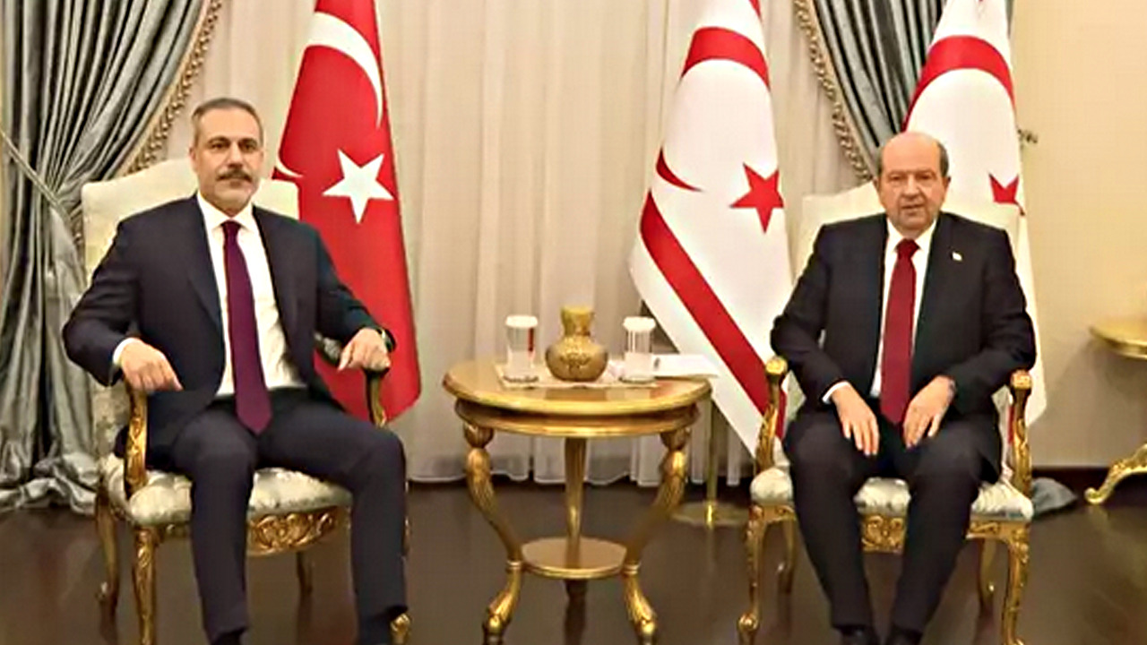 Türkiye'den Rumları panikletecek KKTC hamlesi: Tatar ile Hakan Fidan aynı uçakta!