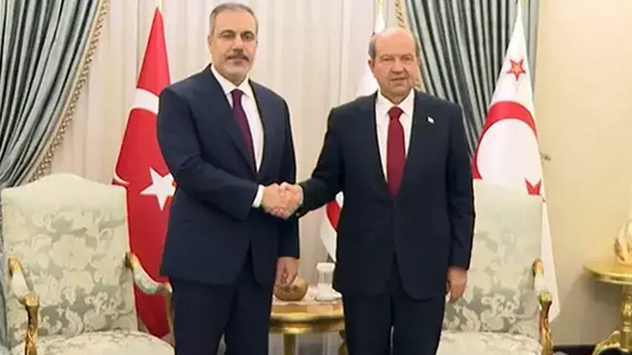 Foto - Türkiye'den Rumları panikletecek KKTC hamlesi: Tatar ile Hakan Fidan aynı uçakta!