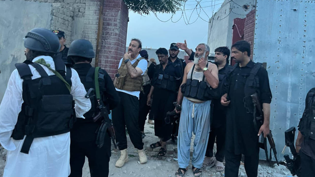 Foto - Türkiye'den SİHA'lar ve savaş uçağı almaya hazırlanan dost ülkeye roketli saldırı: Acı haber geldi