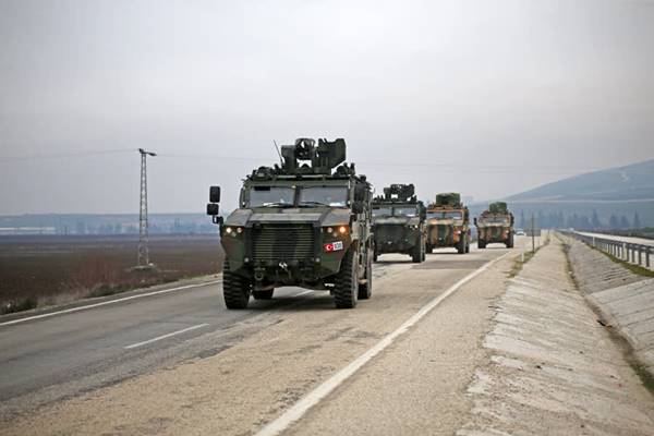 Foto - Türkiye'den sınıra askeri sevkiyat