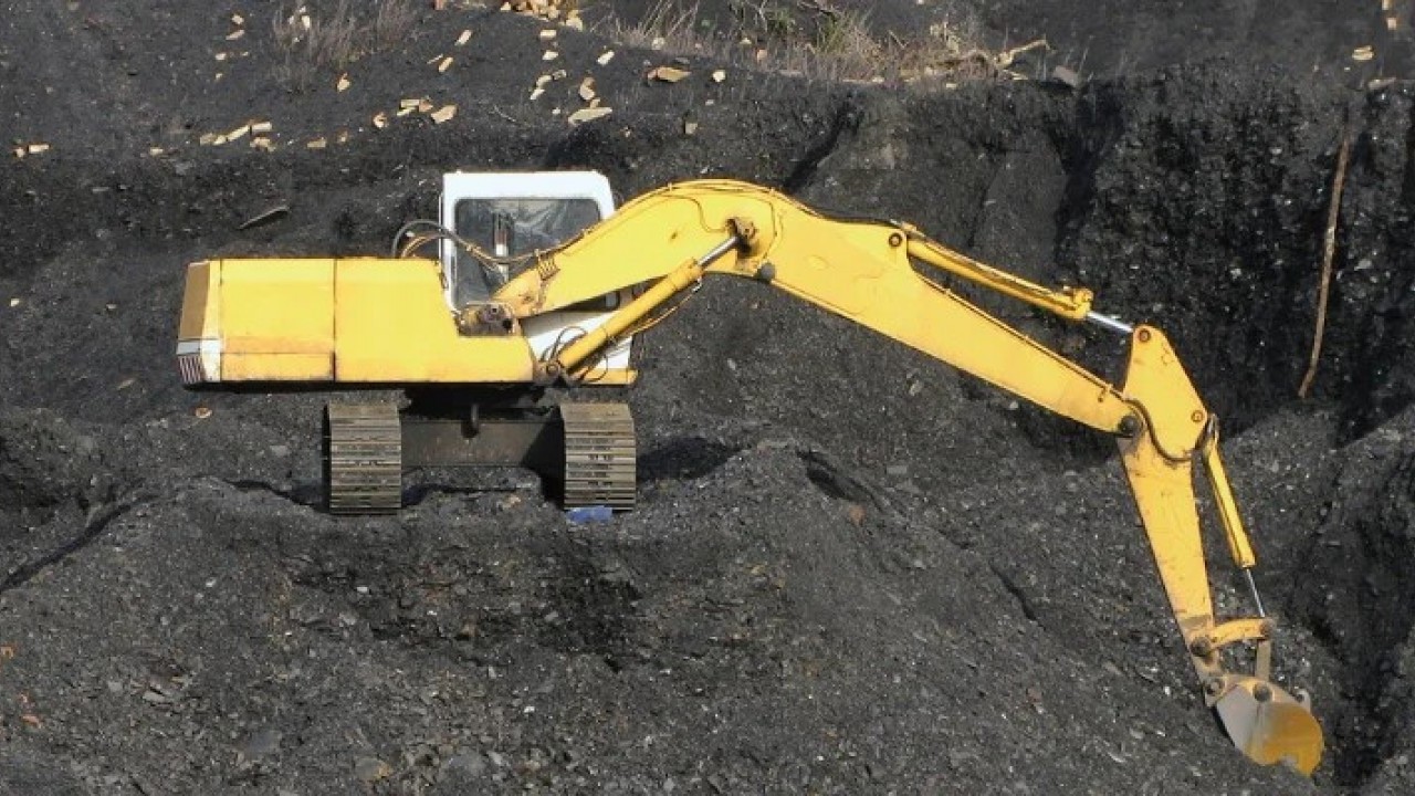 Foto - Türkiye'den tarihi hamle: Cüruftan asfalt üretildi